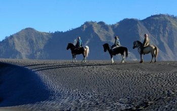 Bromo Sunrise Madakaripura Waterfall